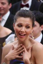 Мэгги Джилленхол: 1365x2048 / 136 Кб