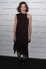 Мэгги Джилленхол: 266x400 / 17 Кб