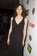 Мэгги Джилленхол: 267x400 / 19 Кб