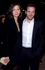 Мэгги Джилленхол: 261x400 / 15 Кб