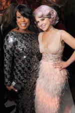 Ниси Нэш: 400x600 / 58 Кб