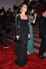 Клэр Дэйнс: 266x400 / 24 Кб