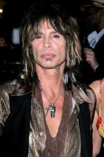 Стивен Тайлер: 266x400 / 30 Кб