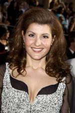 Ниа Вардалос: 269x400 / 34 Кб