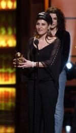 Ниа Вардалос: 230x400 / 18 Кб