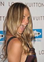 Молли Симс: 288x400 / 26 Кб