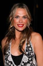 Молли Симс: 264x400 / 26 Кб