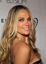 Молли Симс: 288x400 / 26 Кб