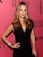 Молли Симс: 298x400 / 24 Кб