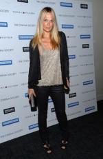 Молли Симс: 260x400 / 22 Кб