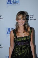 Молли Симс: 360x542 / 30 Кб