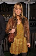 Молли Симс: 260x400 / 27 Кб