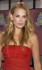 Молли Симс: 242x400 / 21 Кб