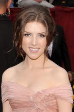 Анна Кендрик: 399x600 / 44 Кб