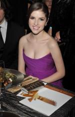 Анна Кендрик: 260x400 / 23 Кб