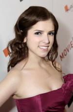 Анна Кендрик: 262x400 / 19 Кб