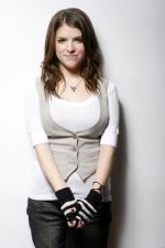 Анна Кендрик: 267x400 / 17 Кб