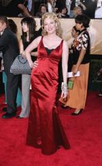 Вирджиния Мэдсен: 247x400 / 28 Кб