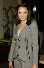 Рейчел Ли Кук: 261x400 / 24 Кб