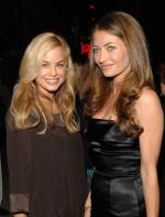 Ребекка Гэйхарт: 306x400 / 26 Кб