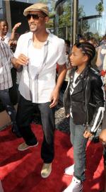 Джейден Смит: 709x1280 / 207 Кб