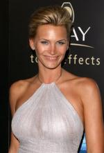 Наташа Хенстридж: 271x400 / 23 Кб