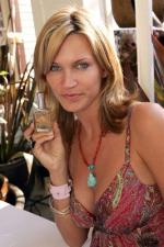 Наташа Хенстридж: 267x400 / 31 Кб