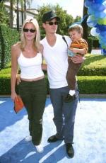 Наташа Хенстридж: 262x400 / 31 Кб