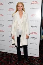 Джоан Аллен: 267x400 / 24 Кб