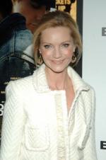 Джоан Аллен: 266x400 / 23 Кб