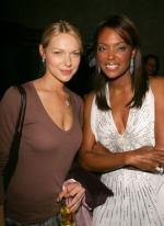 Аиша Тайлер: 292x400 / 26 Кб