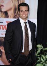 Скотт Элрод: 285x400 / 22 Кб