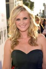 Бонни Сомервиль: 268x400 / 23 Кб