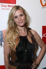 Бонни Сомервиль: 267x400 / 23 Кб