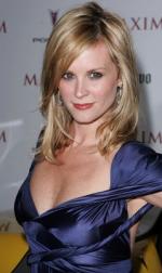 Бонни Сомервиль: 239x400 / 23 Кб