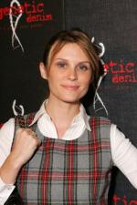 Бонни Сомервиль: 267x400 / 31 Кб