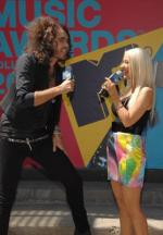 Расселл Брэнд: 278x400 / 25 Кб