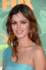 Рэйчел Билсон: 266x400 / 21 Кб