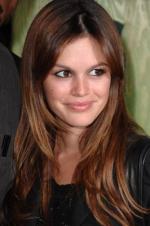 Рэйчел Билсон: 266x400 / 24 Кб