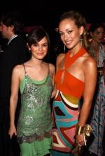 Рэйчел Билсон: 269x400 / 30 Кб