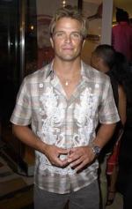 Дэвид Чокачи: 254x400 / 23 Кб