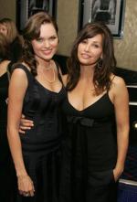 Джина Гершон: 272x400 / 24 Кб