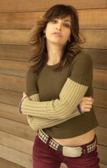 Джина Гершон: 255x400 / 23 Кб