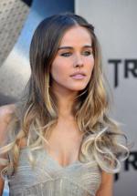 Изабель Лукас: 280x400 / 25 Кб