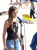 Изабель Лукас: 480x640 / 55 Кб