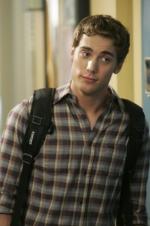 Дастин Миллиган: 333x500 / 29 Кб