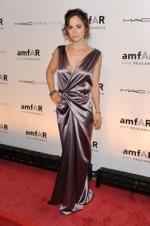 Элиза Душку: 266x400 / 22 Кб