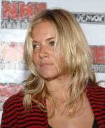 Сиенна Миллер: 329x400 / 30 Кб