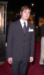 Генри Томас: 237x400 / 16 Кб