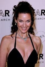 Кэрол Олт: 267x400 / 24 Кб